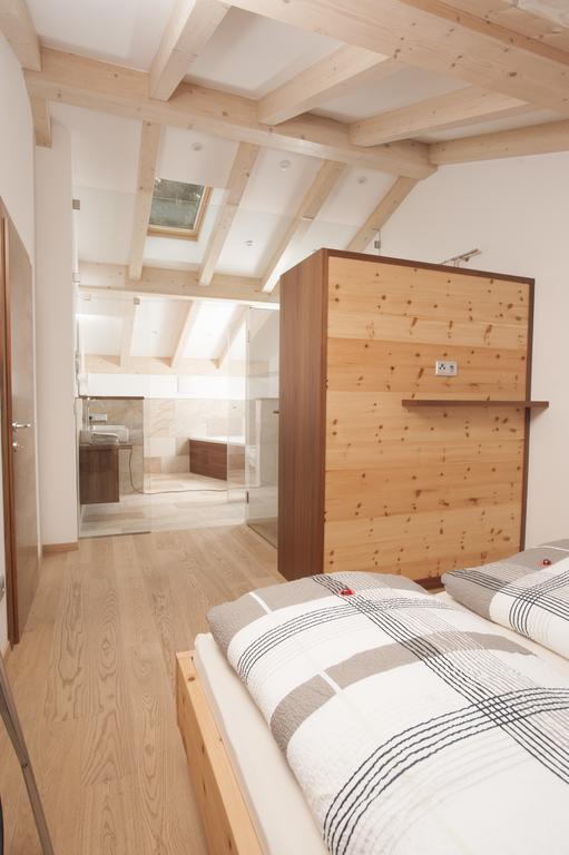Apartmenthaus Gruberhof Schenna Room photo